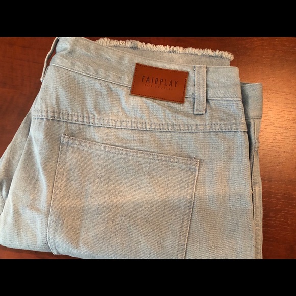 Light blue designer jeans - Picture 2 of 4